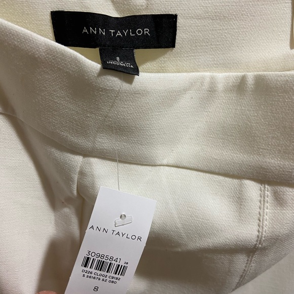 NWT Ann Taylor White Straight Leg Crop Pant - Picture 5 of 5